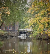 Fiskarsin ruukki syysloistossa.